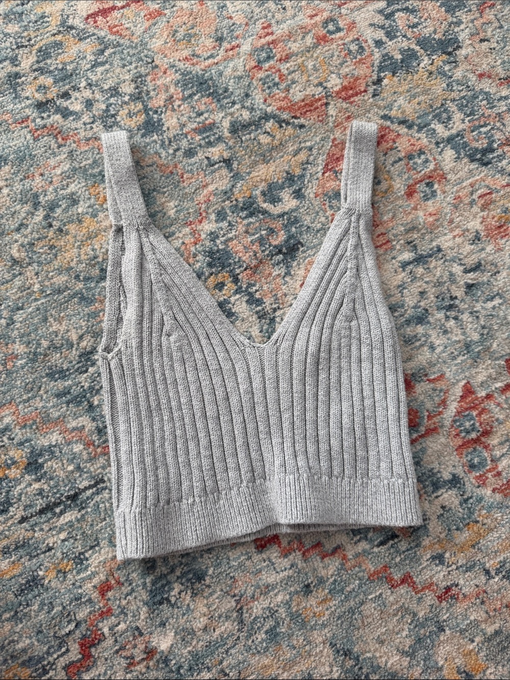 aerie Gray Ribbed Knit V-Neck Cropped Tank